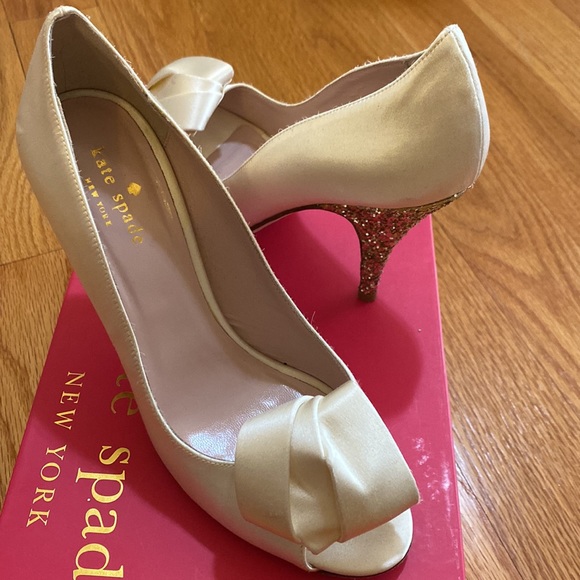 Kate Spade Clarice Satin Peep toe with Glitter heel - Picture 3 of 7